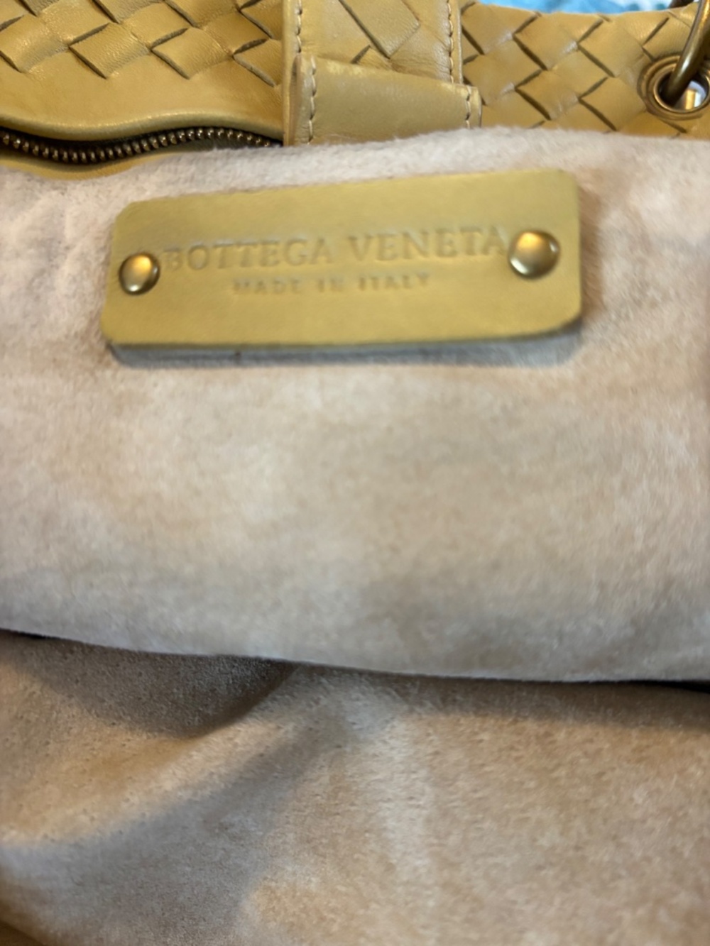 Bottega Veneta Yellow Roma Bag - Picture 10 of 12